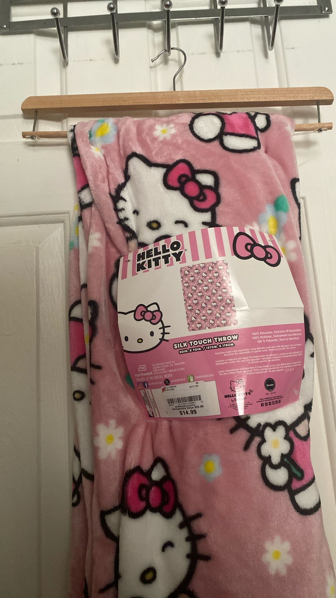 Hello kitty blanket