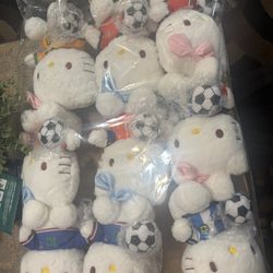 hello kitty foat ball