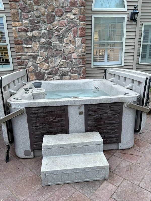 Ecospa E4 Hottub