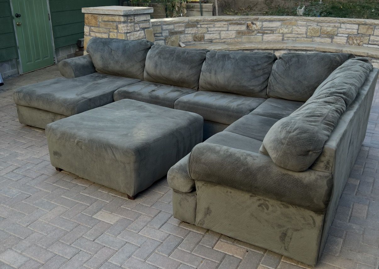 Large Sectional 🚀FREE DELIVERY🚀