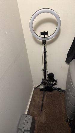 Ring Light And Mic