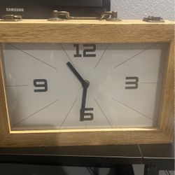 Clock 