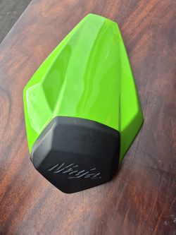 Kawasaki ninja seat cowl