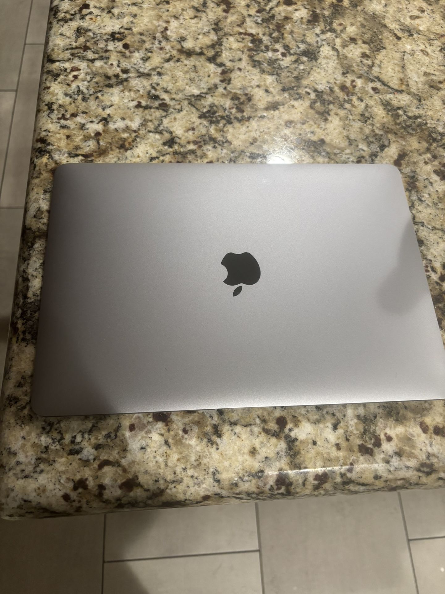 Apple Macbook Air 2020