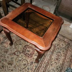 Small TABLE W / INSET GLASS
