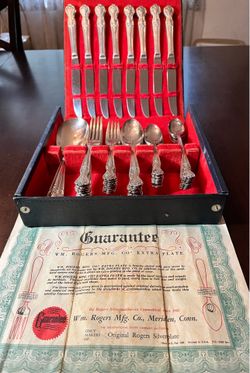 Wm. Rogers Silverplate 50pc Flatware Set