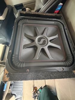 Kicker LR7 15 inch (comes with box)
