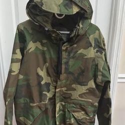 Cold Weather Woodland Camouflage Parka US Military Jacket Medium Long Hooded just $25
