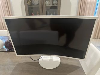 Samsung 32” curved monitor