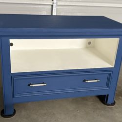 Pennsylvania House Side Table/ Drawer
