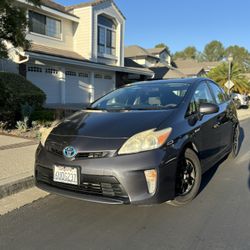 2012 Prius Three