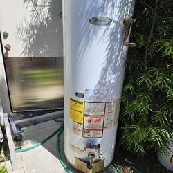 50 Gallon Whirlpool Gas Water Heater 