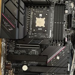 Asus ROG Strix B650E Gaming Wifi Motherboard And Ryzen 5 7600X CPU 