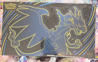 Mega Charizard X EX ultra premium collection box