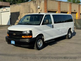 2022 Chevrolet Express Passenger