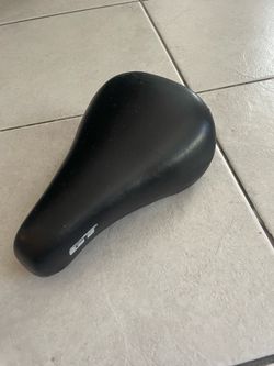 GT 12 padded freestyle seat (black) performer vertigo Mach one pro series 1
