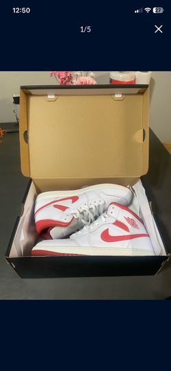 Air Jordan 1 MID SE