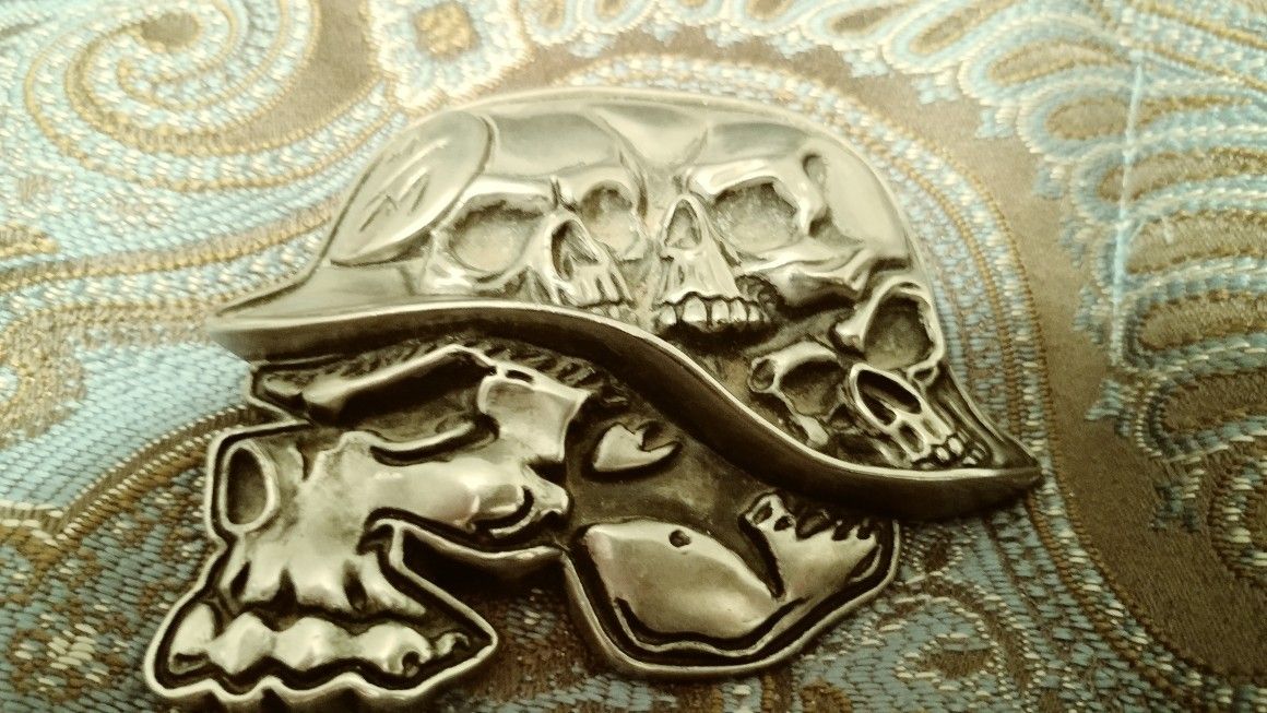 Metal Mulisha belt buckle
