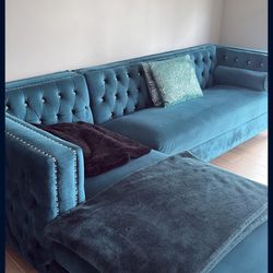 Emerald Green Like New Small Sectional 