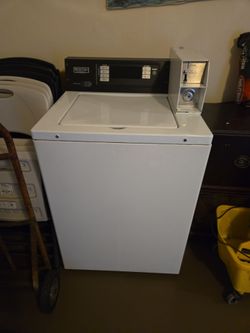 Maytag coinoperate washer