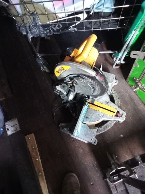 DeWalt Miter Saw