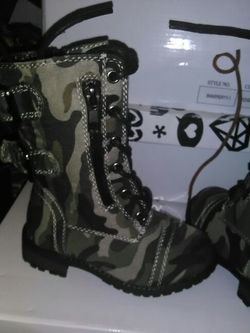 Combat boots for kids