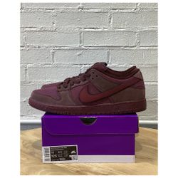DUNK LOW PRM SB 'CITY OF LOVE COLLECTION - BURGUNDY CRUSH' SIZES 9.5 & 11