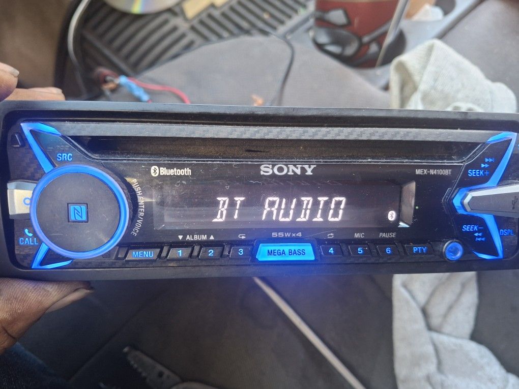 STEREO SONY CD AUX USB BLUETOOTH GOOD CONDICIÓN ABLO ESPAÑOL 