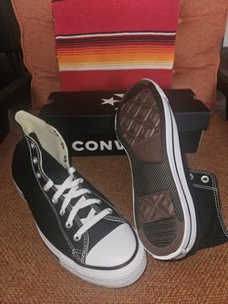 Brand New Never Been Worn Converse Chucks! Size 10