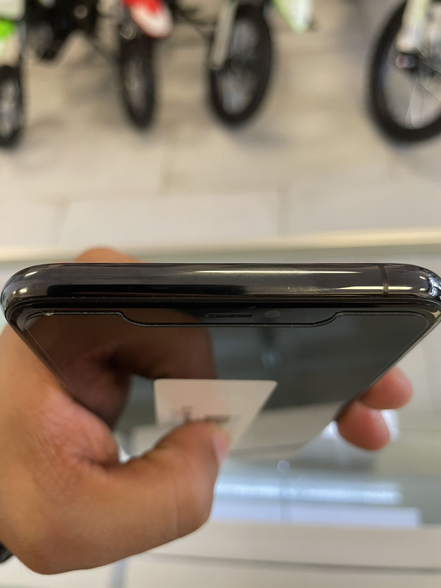 IPHONE 11 PRO MAX64GB UNLOCKED TAKE IT HOME JUST FOR $849 CASH/CARD DEAL