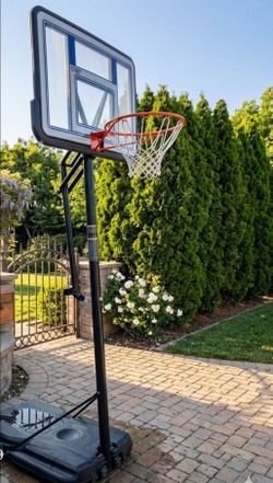 Basketball hoop great condition