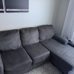 Sofa w/ Chaise