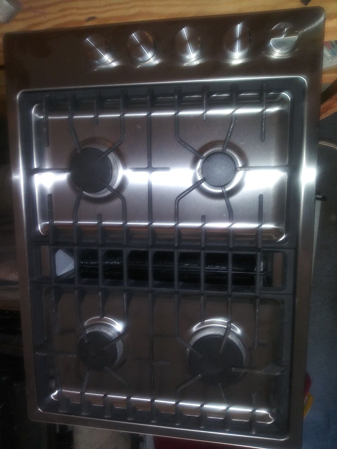 Jenn-Air jx-3 gas cooktop. Stainless