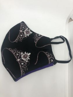 Crowns adult face mask