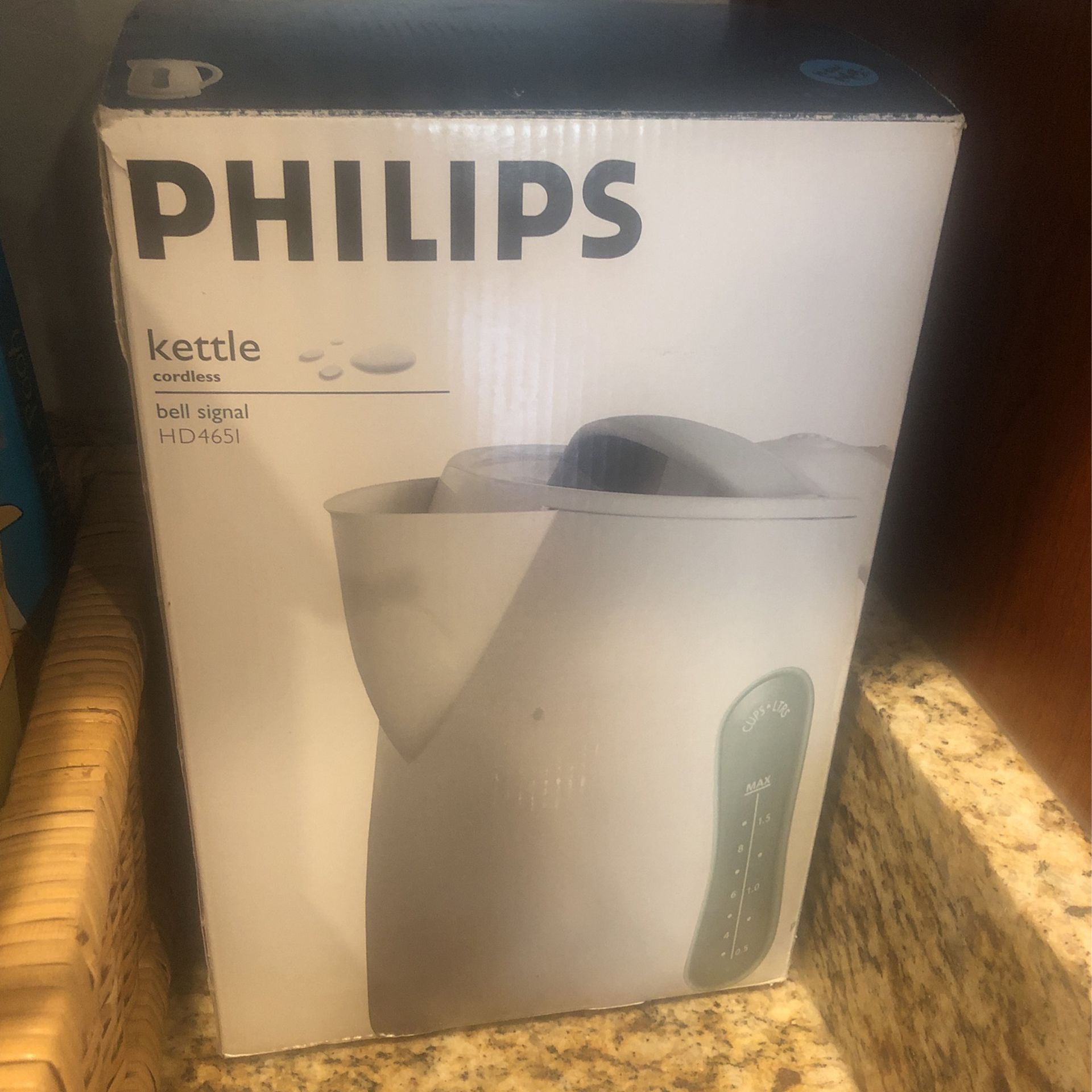   New Phillips cordless kettle  10 Cups .  Gift   Office Use  Church Use   