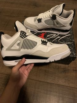 Jordan 4s