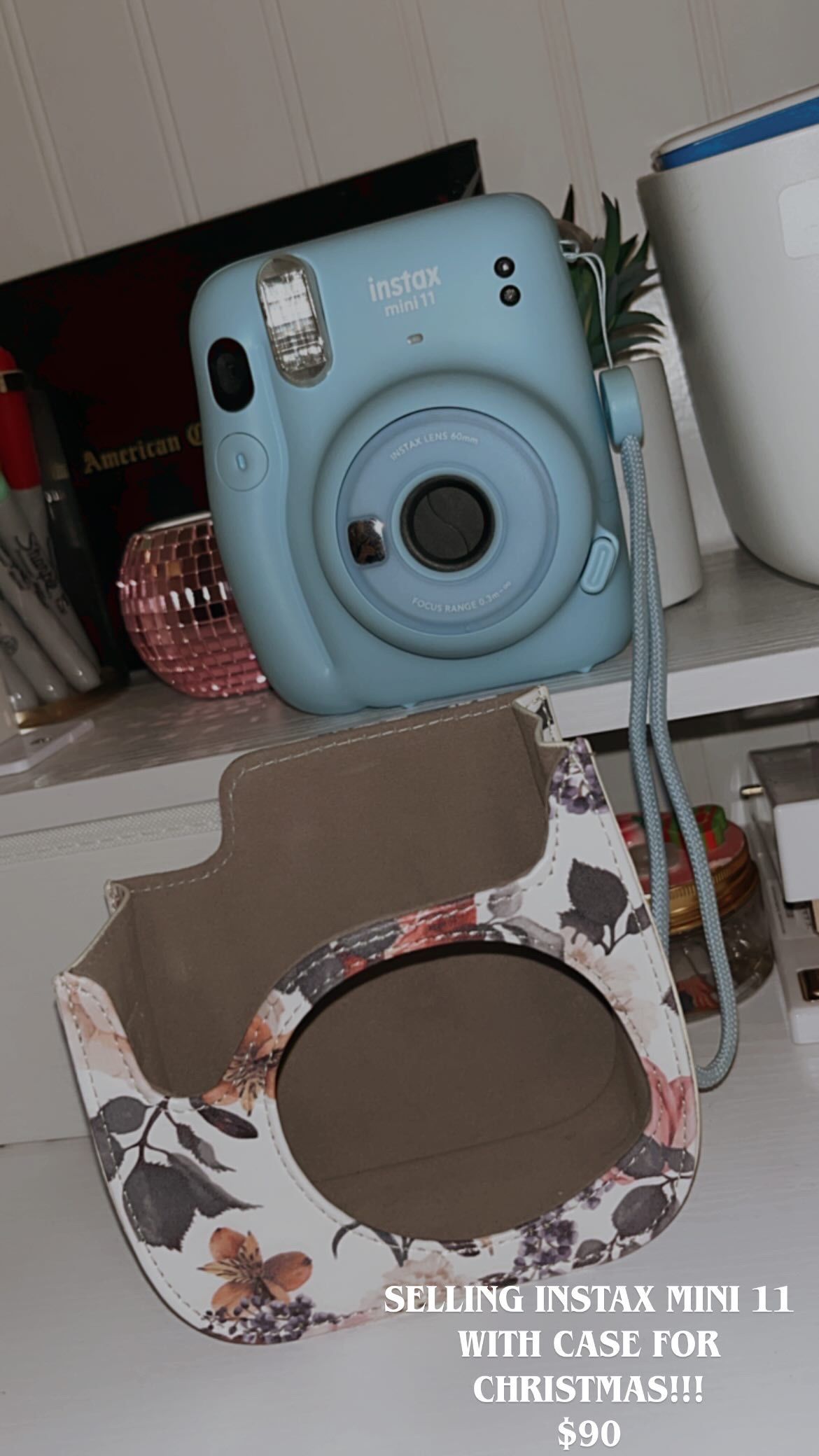 selling insta camera mini 11