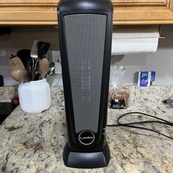 Lasso 23-Inch 1500-Watt Ceramic Oscillating Tower Heater