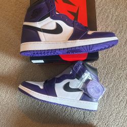 DS nike Jordan Retro 1 Court Purple Size 9