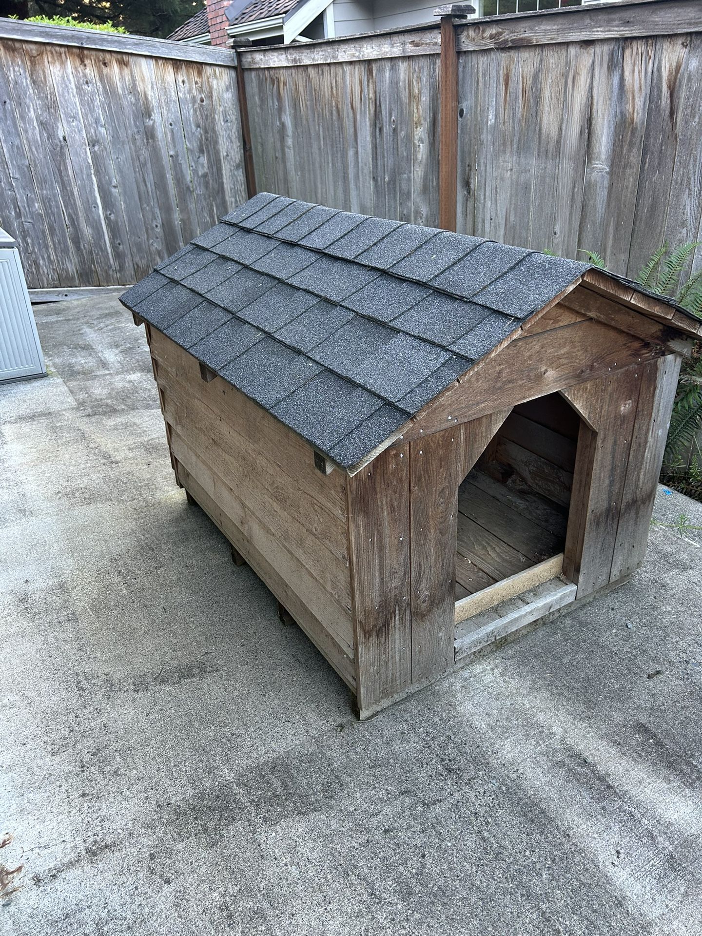 Dog House Large