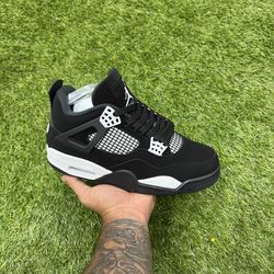 Air Jordan 4s “ White Thunders 4s”