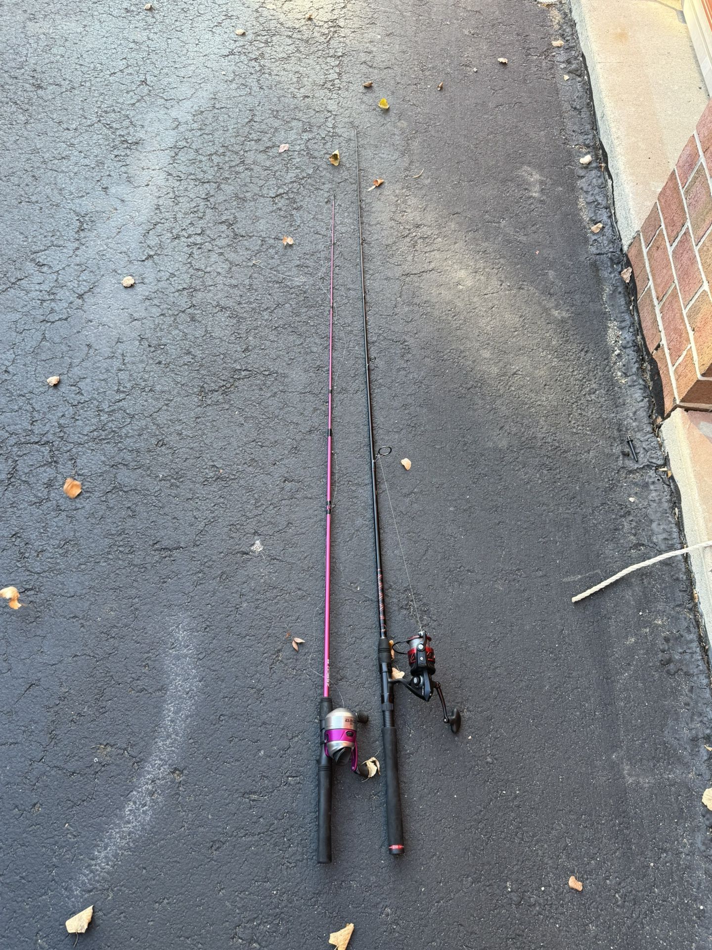 Complete Fishing Set – Rods, Tackle, and New Cabela’s Bag