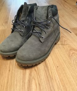 Timberland Grey color boots (size 7)