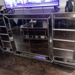 All Glass tv Entertainment Stand 