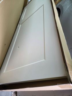 60x80 set of closet doors