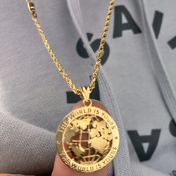 Rope Chain With World Is Yours Pendant 
