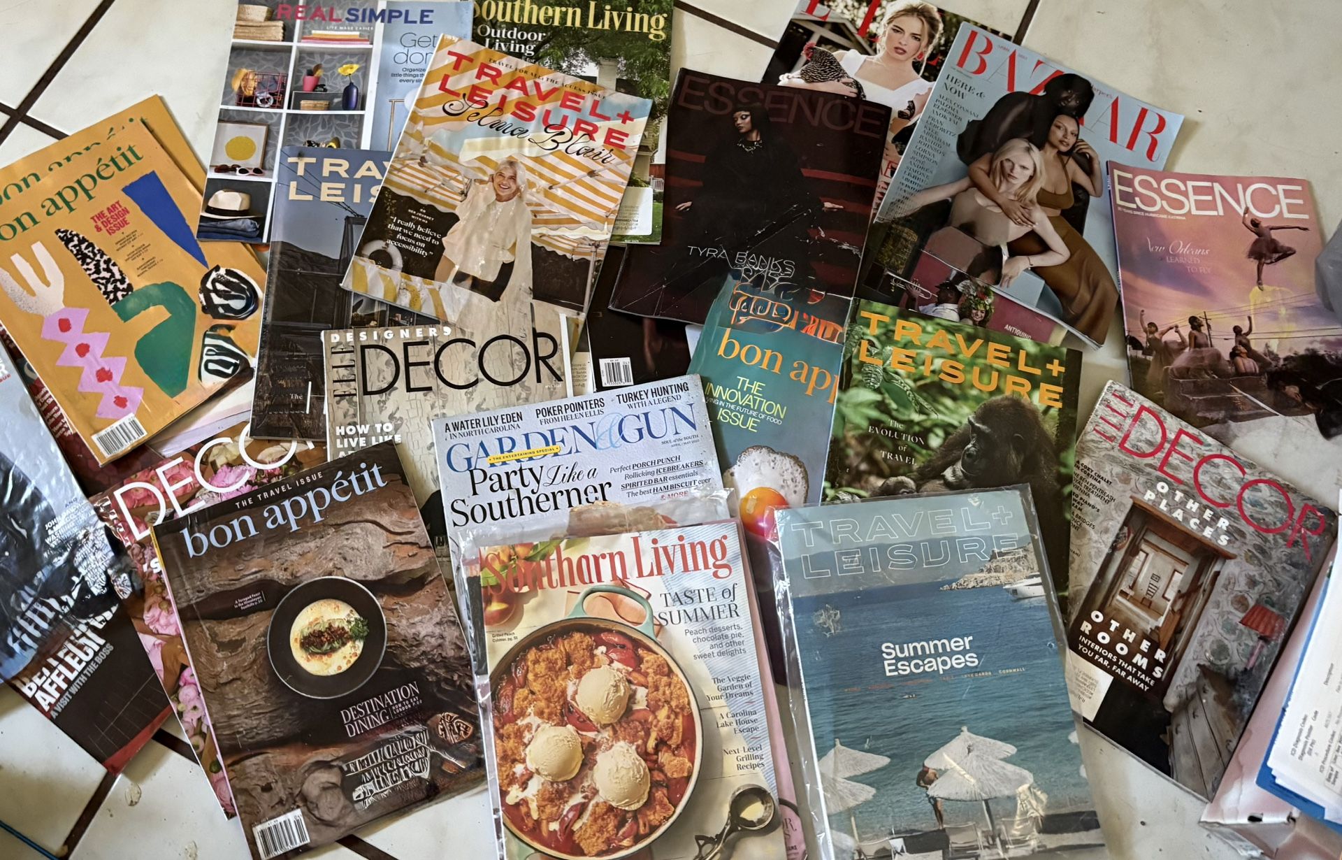 50 Magazines Bazaar, Elle, Bon Appetit, Essence, Southern Living