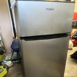 Whirlpool 3.1 cu ft Mini Refrigerator Stainless Steel WH31S1E: Energy Star Certified Dorm Fridge, Reversible Door, 2 Shelves