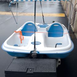 Pelican PEDALO Monaco DLX Angler, Cyan & Upgraded Trailer