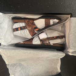 Size 5 Women’s Sandals 